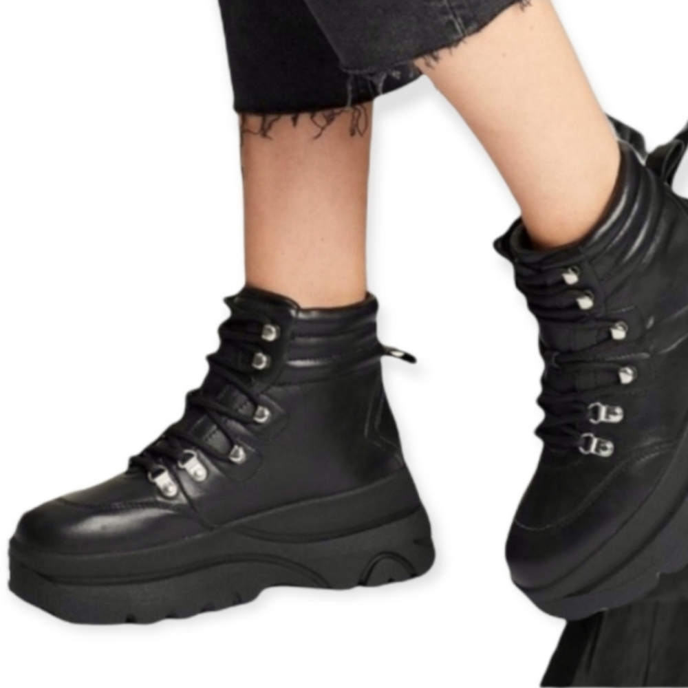 Steve Madden Husky Boots - Picture 3 of 16